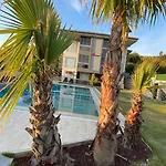 Easy Stay Mia Suites Apartment